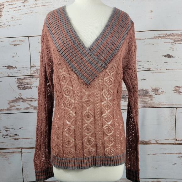 Whitea Annie V-Neck Sweater Size Small - Picture 1 of 7